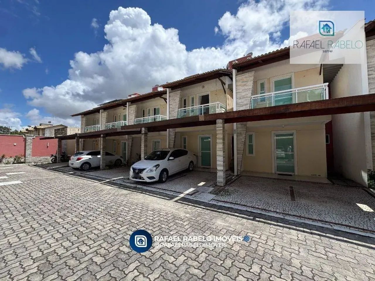 Casa duplex com 03 suítes à venda em Eusébio | Condomínio Eusébio Ville.
