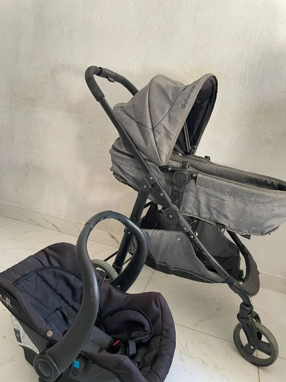 Carrinho de bebe Galzerano 