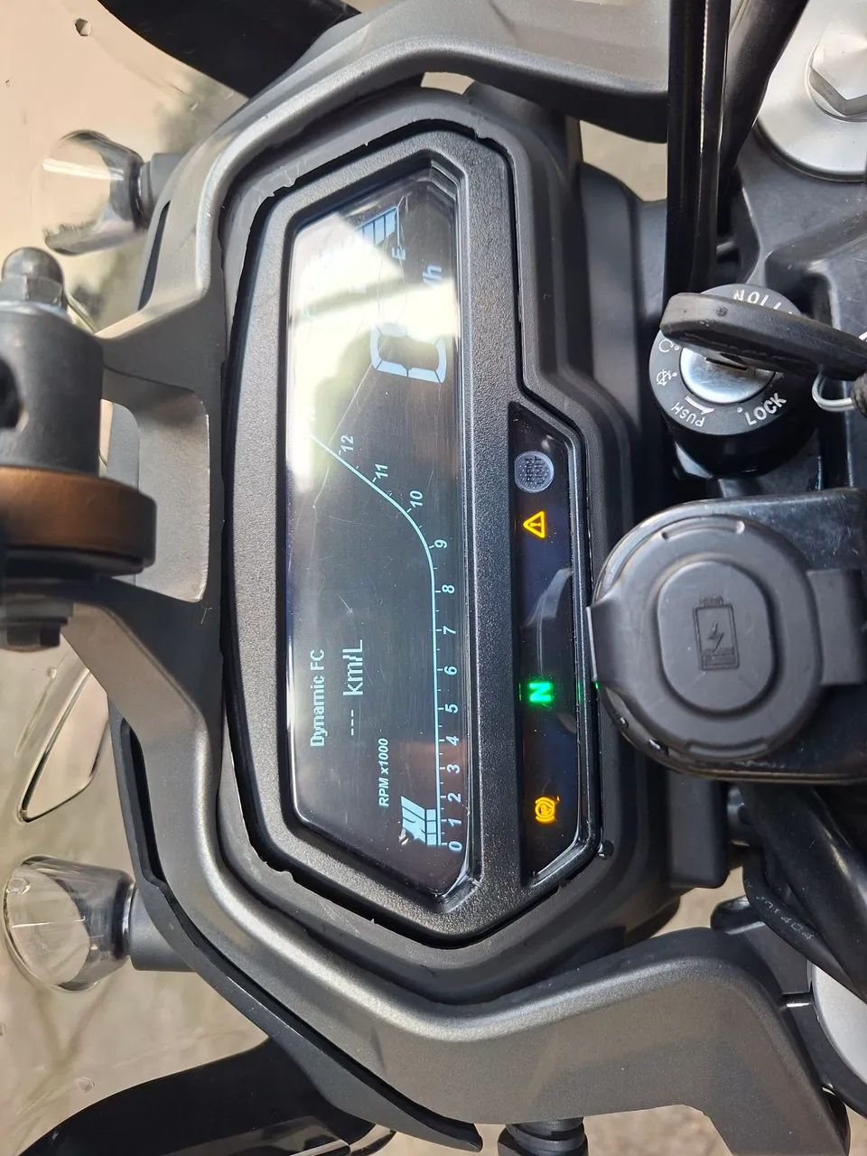 Dominar 400 - Foto 3