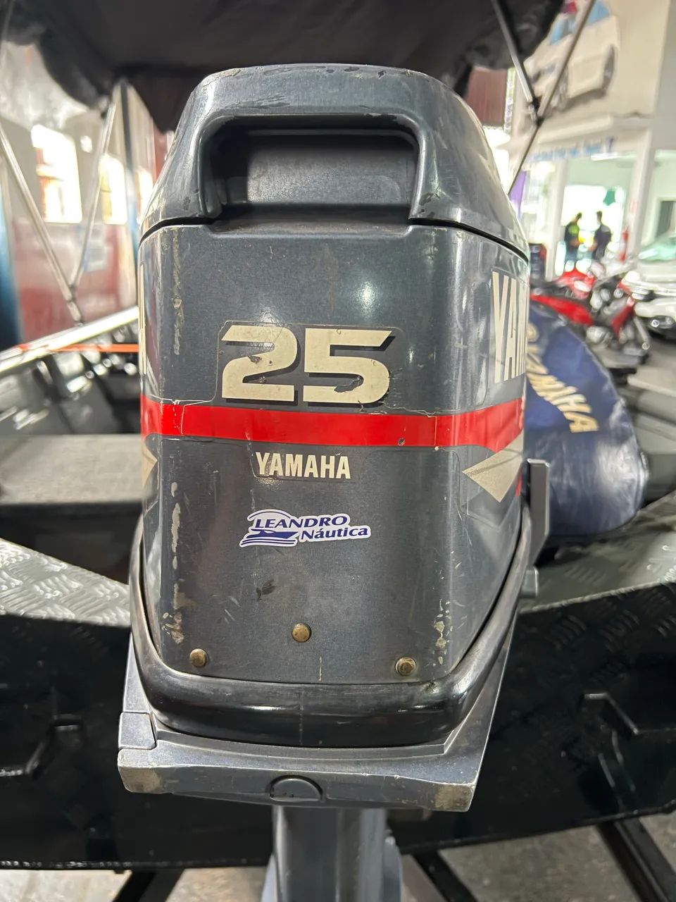 Tralha de pesca  Yamaha 25 pego carro na troca - Foto 9
