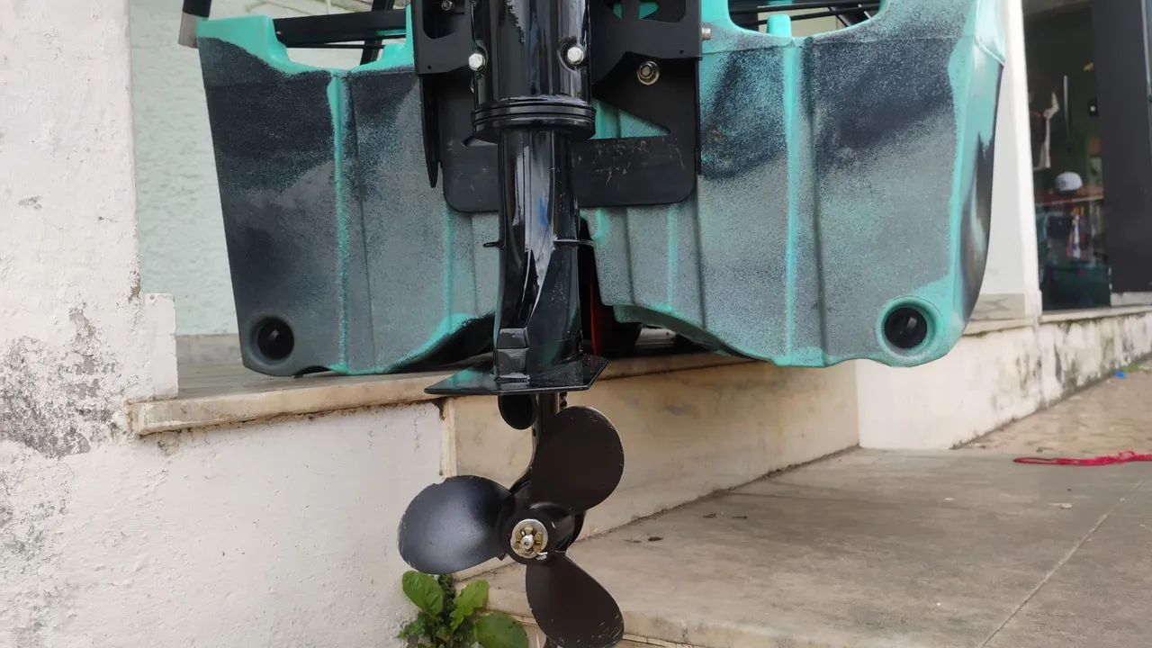 Caiaque leader 1090 com motor hidea 5hp - Foto 4