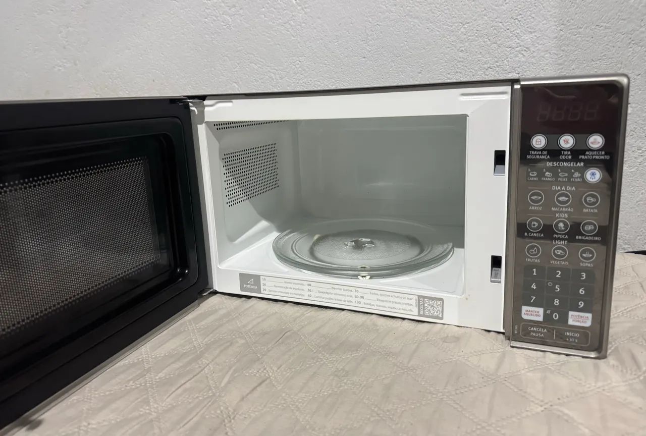 Vendo Micro-ondas Electrolux 20L (MT30S) - Foto 3