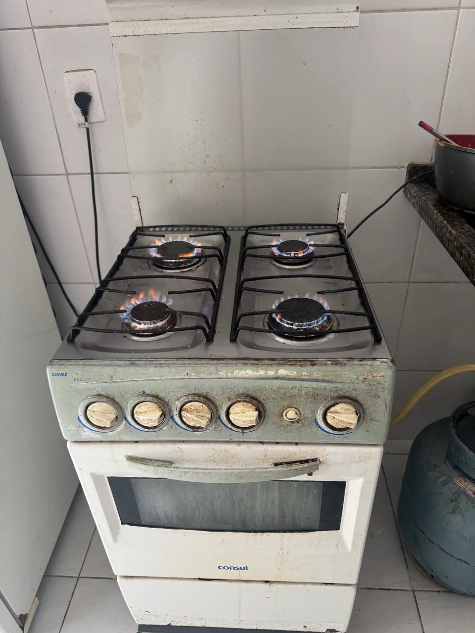 FOGÃO CÔNSUL 4 BOCAS ?