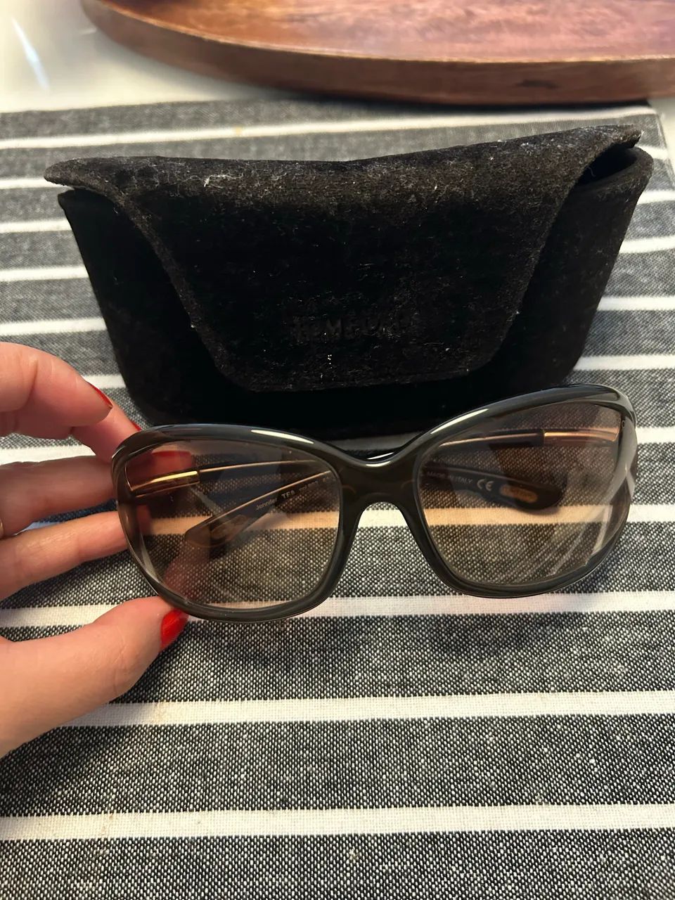 Óculos TOM FORD SUPER LINDO - Foto 2