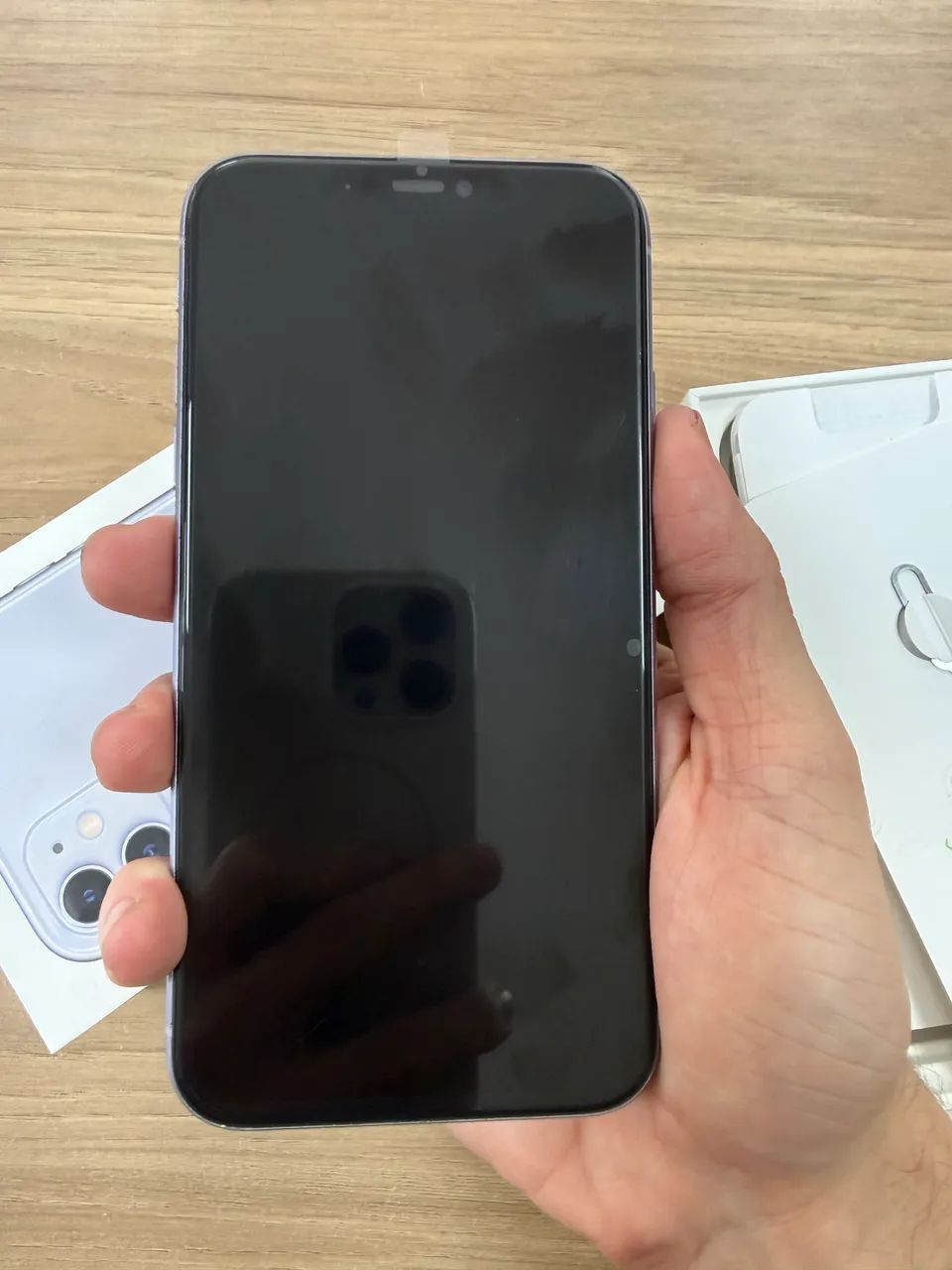iPhone 11 lilás 128gb bateria 100% - Celulares e Smartphones