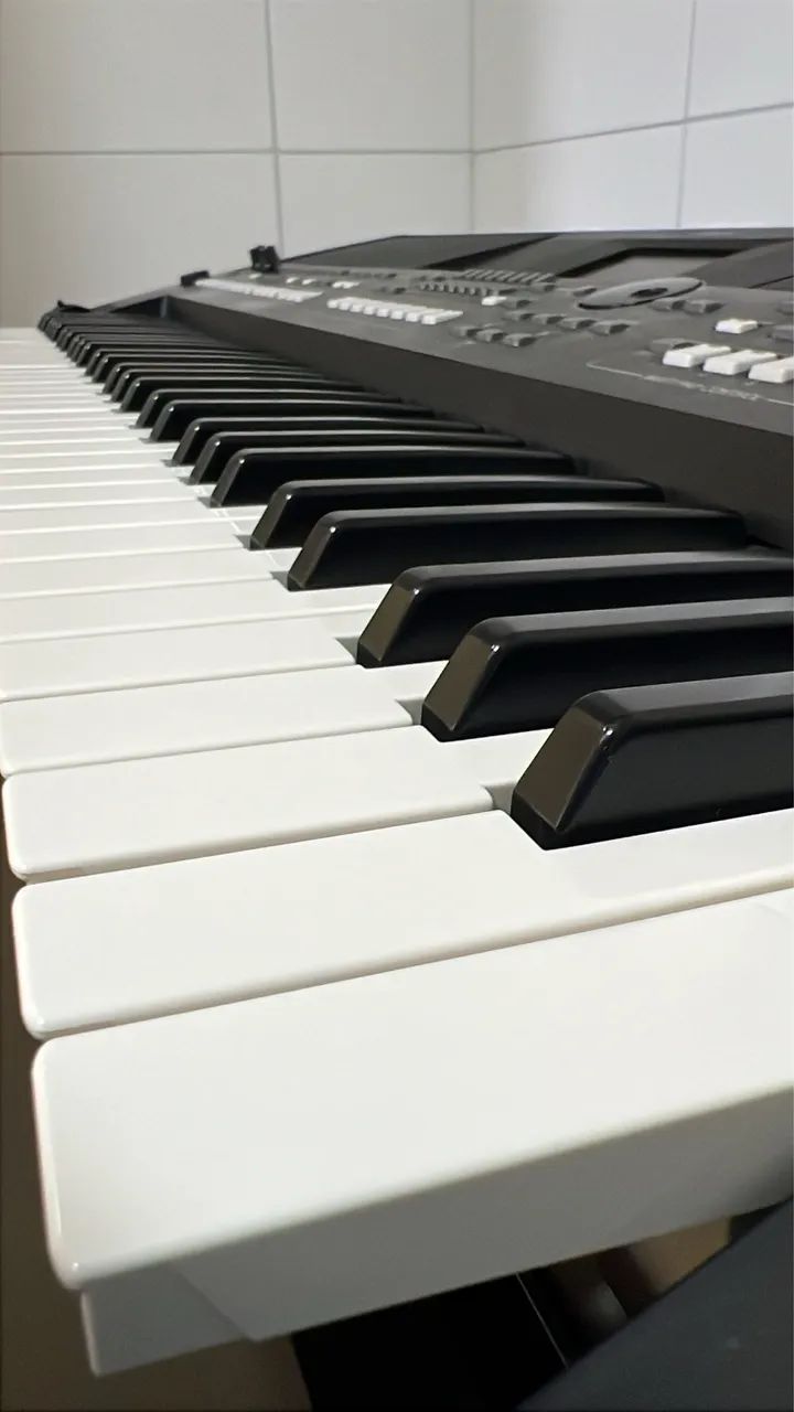 Teclado Yamaha Sx 600  - Foto 2
