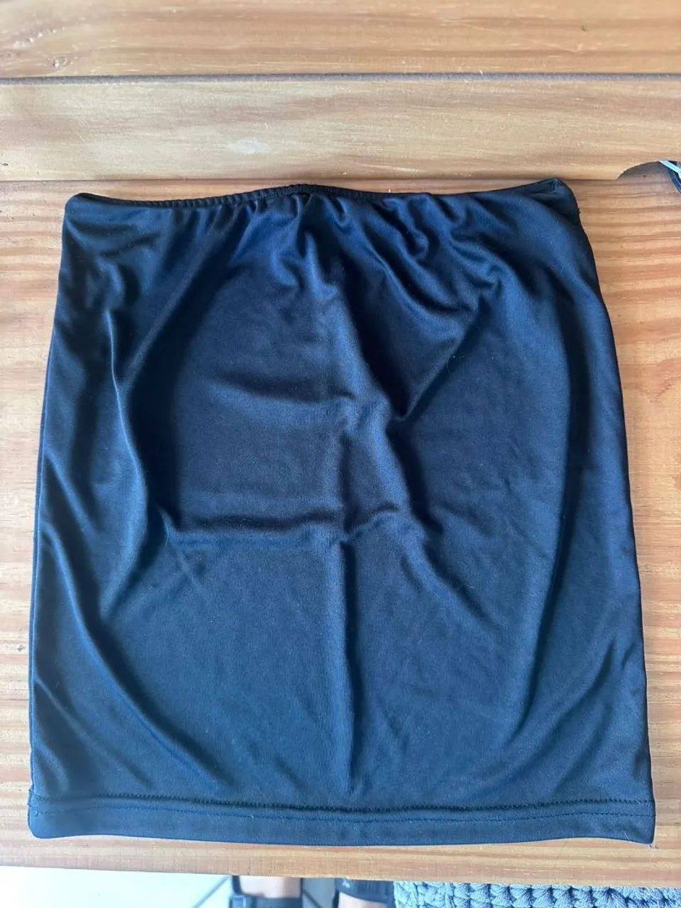Top tomara que caia preto p