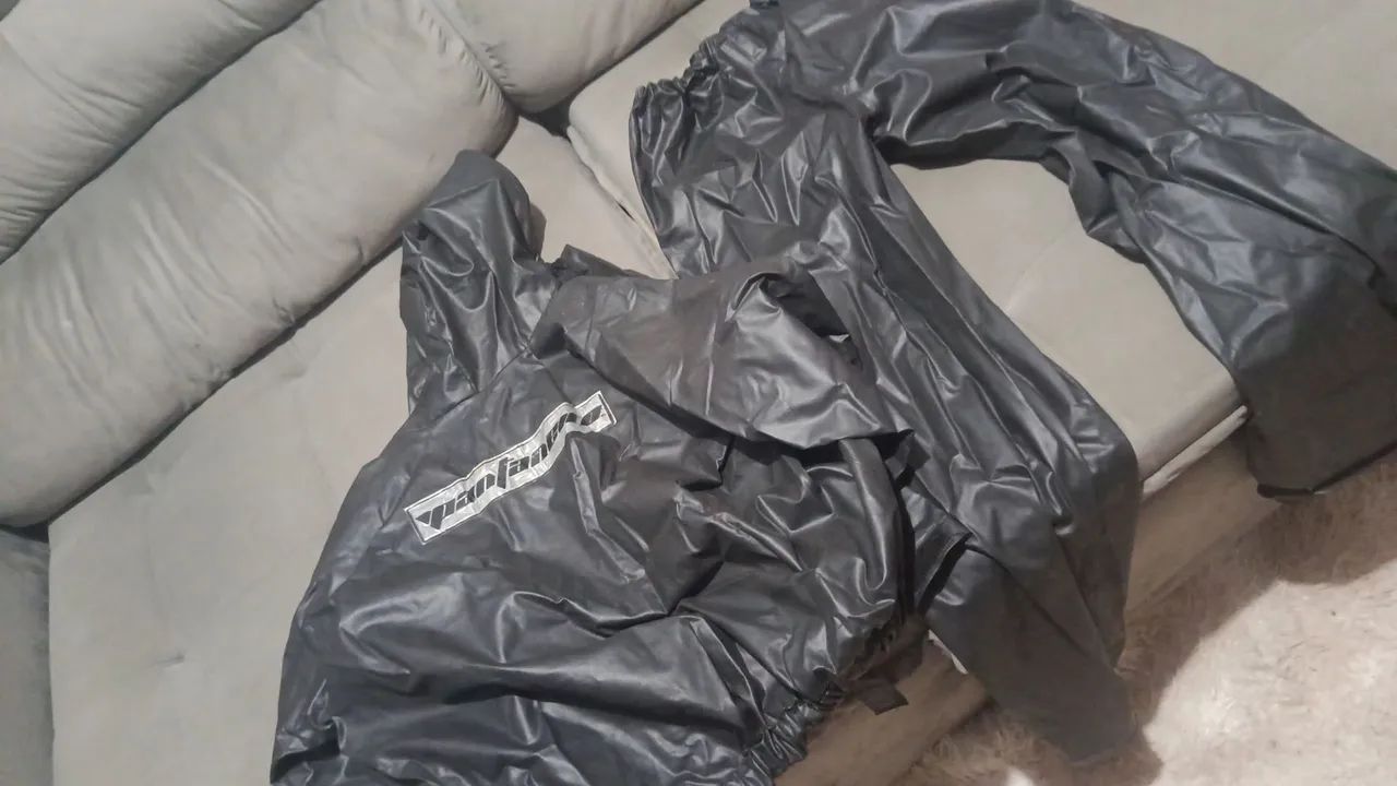 Capa de chuva mais bota  - Foto 2