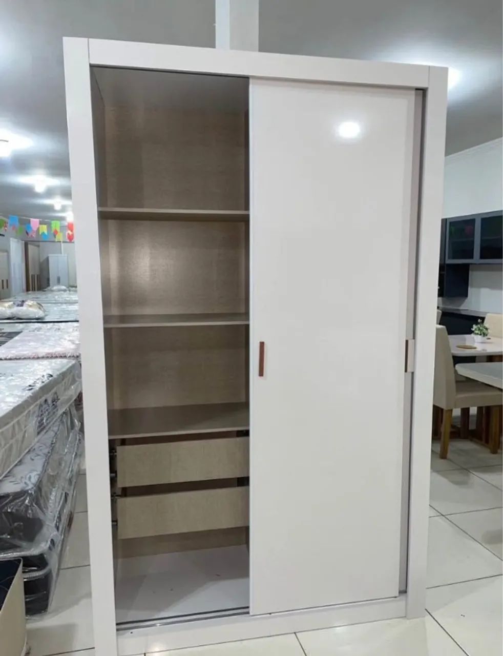 Guarda roupa Espanha branco - Foto 3