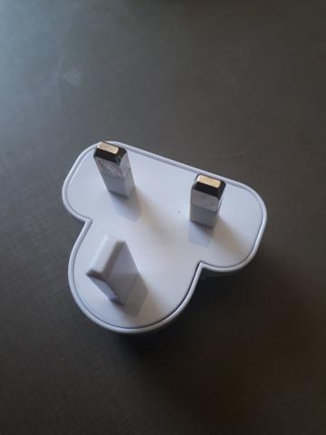 Carregador com 4 USB e adaptador para outros países - Foto 5