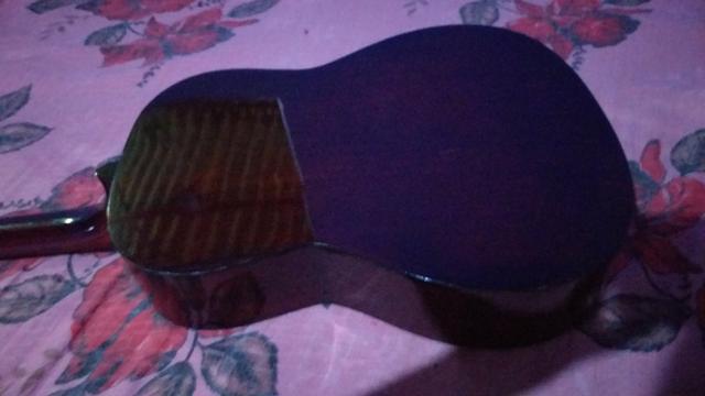 Vendo violão novo