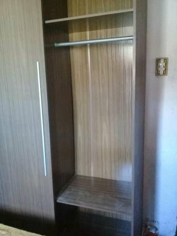 Vende-se um guarda roupa semi novo - Foto 4