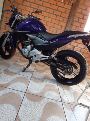 CB300R 2011 top