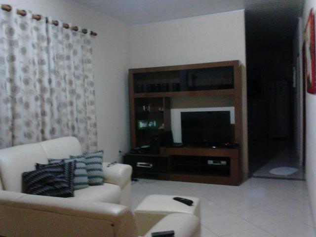 Excelente Oportunidade, 3 andares mais quintal! - Foto 6