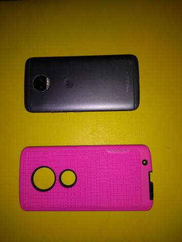 Vendo moto g5splus todo conservado problema na tela cell top com caixa boa qualidade toop - Foto 2