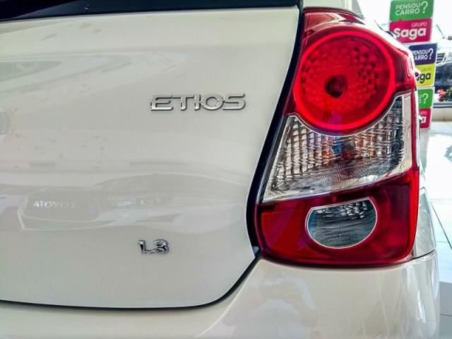 TOYOTA ETIOS 1.3 X 16V FLEX 4P 2019 - Foto 12