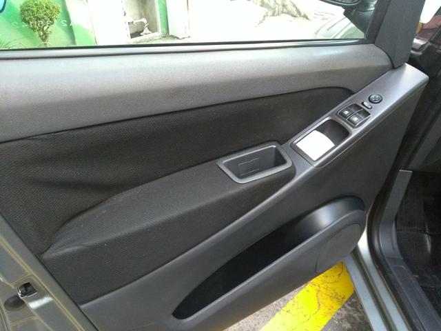Fiat Idea 1.4 ELX 8v completa - Foto 12