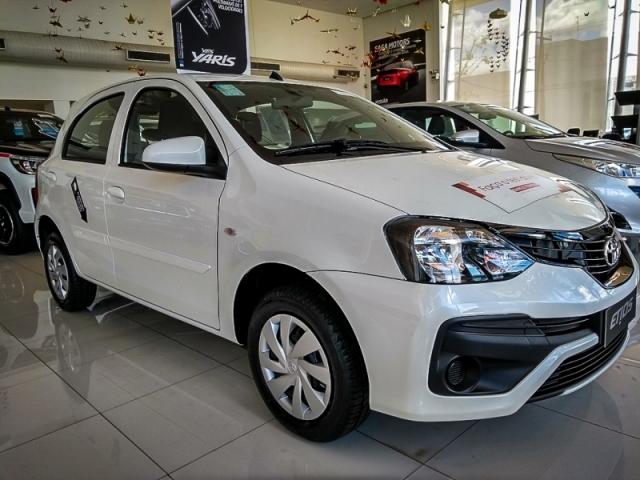 TOYOTA ETIOS 1.3 X 16V FLEX 4P 2019 - Foto 2