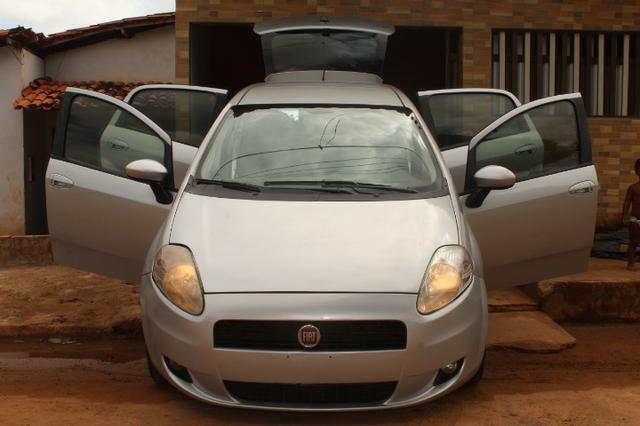 Fiat Punto Attractive 1.4 2012 - Foto 2