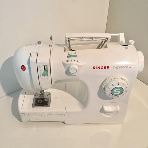 Máquina de Costura Mecânica Singer Inspiration 4218 - Branca - 110V