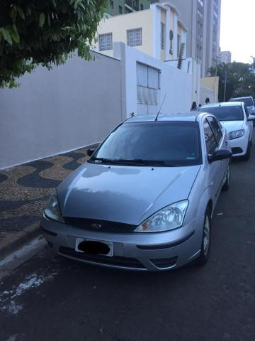 Focus Sedan - 2004/2005 - Foto 2