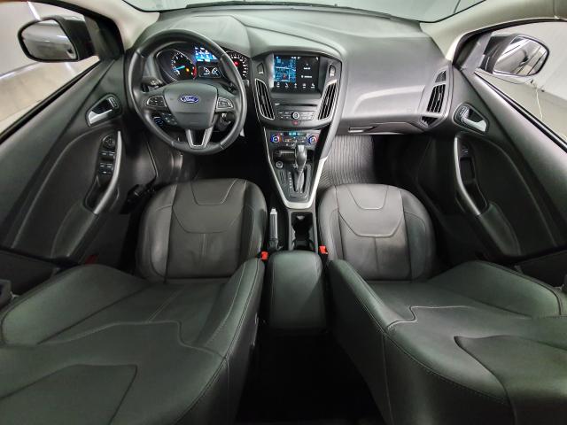 Ford Focus Fastback SE/SE PLUS 2.0 Flex Aut. - Cinza - 2017 - Foto 6