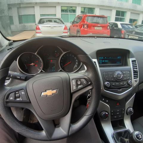 Vendo Gm cruze LT ano 2012 carro de procedência com 116 mil km rodado - Foto 4