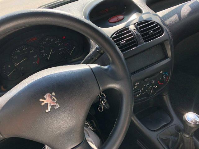 Peugeot 206 Hatch 2006 Presence Completo 1.4 Flex 4 Portas - Foto 8