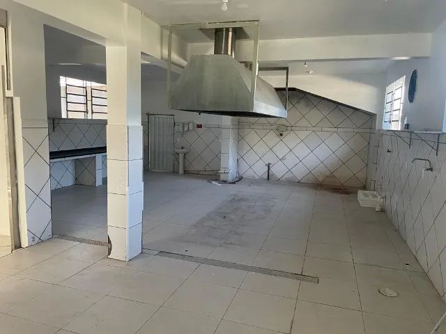 Aluga-se Imóvel Comercial (Cozinha Industrial)