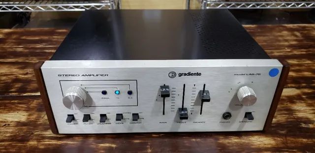 Amplificador Gradiente - Modelo: Lab 75