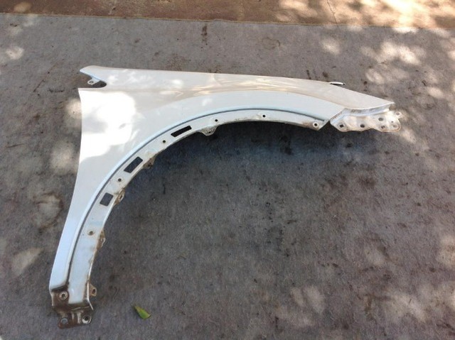 Paralama Direito Detalhe Rav4 2015 - Foto 3