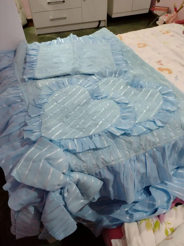 Vendo colcha casal de organza