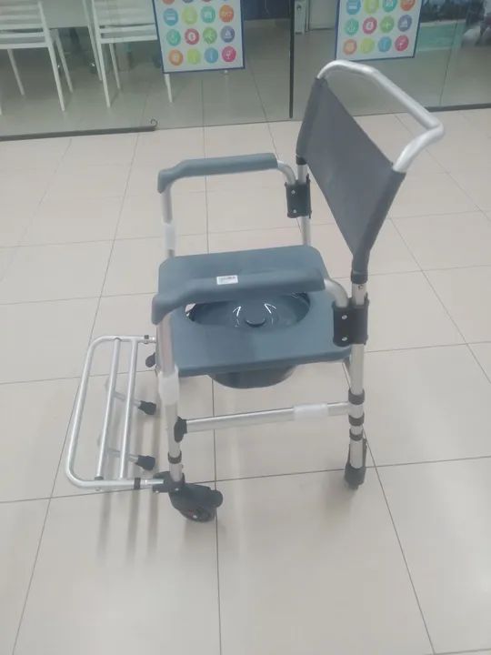 Cadeira de banho Alumínio  - Foto 3