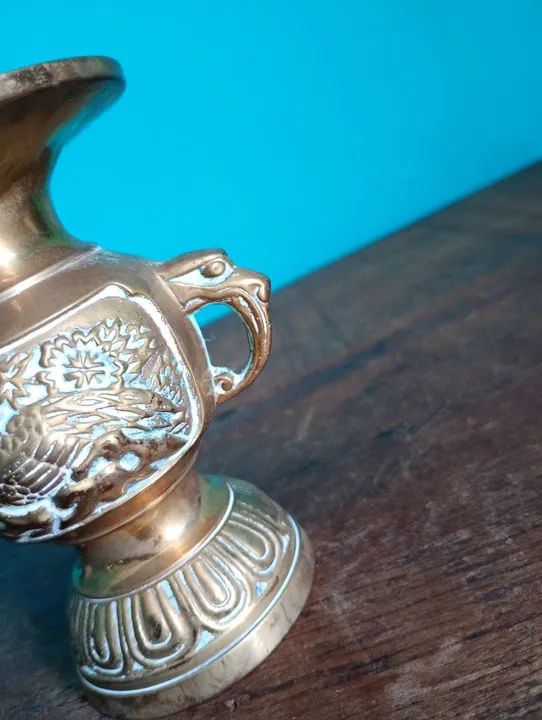 Antiga e Lindíssima Ânfora em Bronze Maciço - Tibet - Foto 2