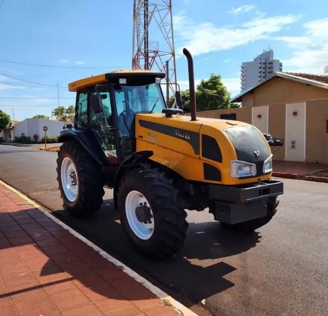 Trator Valtra BM 125i Ano 2013 - Foto 2