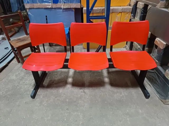 Vendo cadeiras longarinas iso com 3 lugares.( só novas )Lê a Descrição  - Foto 4