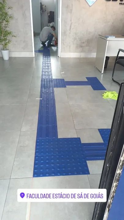 Piso tátil e adequação de calçada  - Foto 2