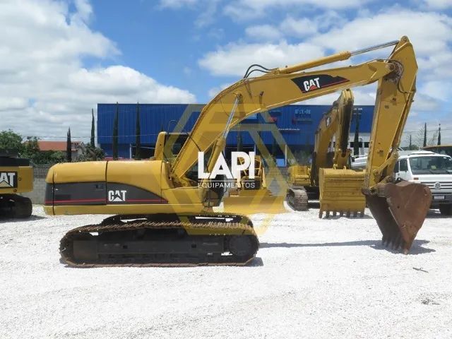 Escavadeira Caterpillar 320C 2005 rodante novo - Foto 3