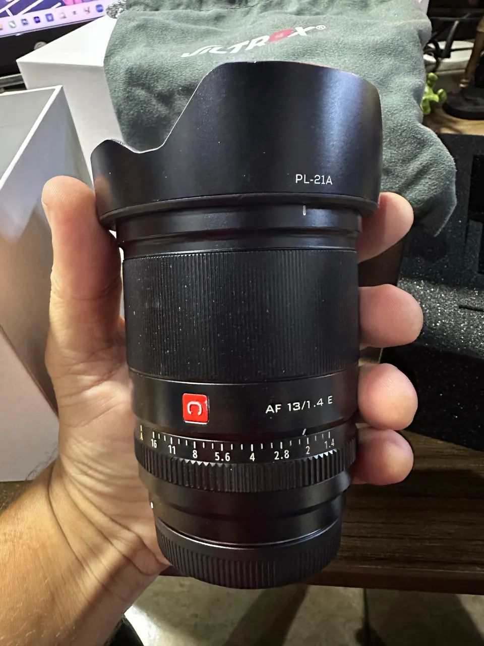 Lente Viltrox 13mm 1.4 Sony E-mount - Foto 3