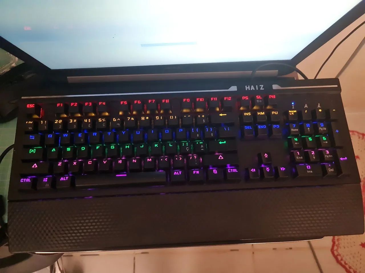 Teclado Gamer Mecânico Haiz Hz808 - Foto 4