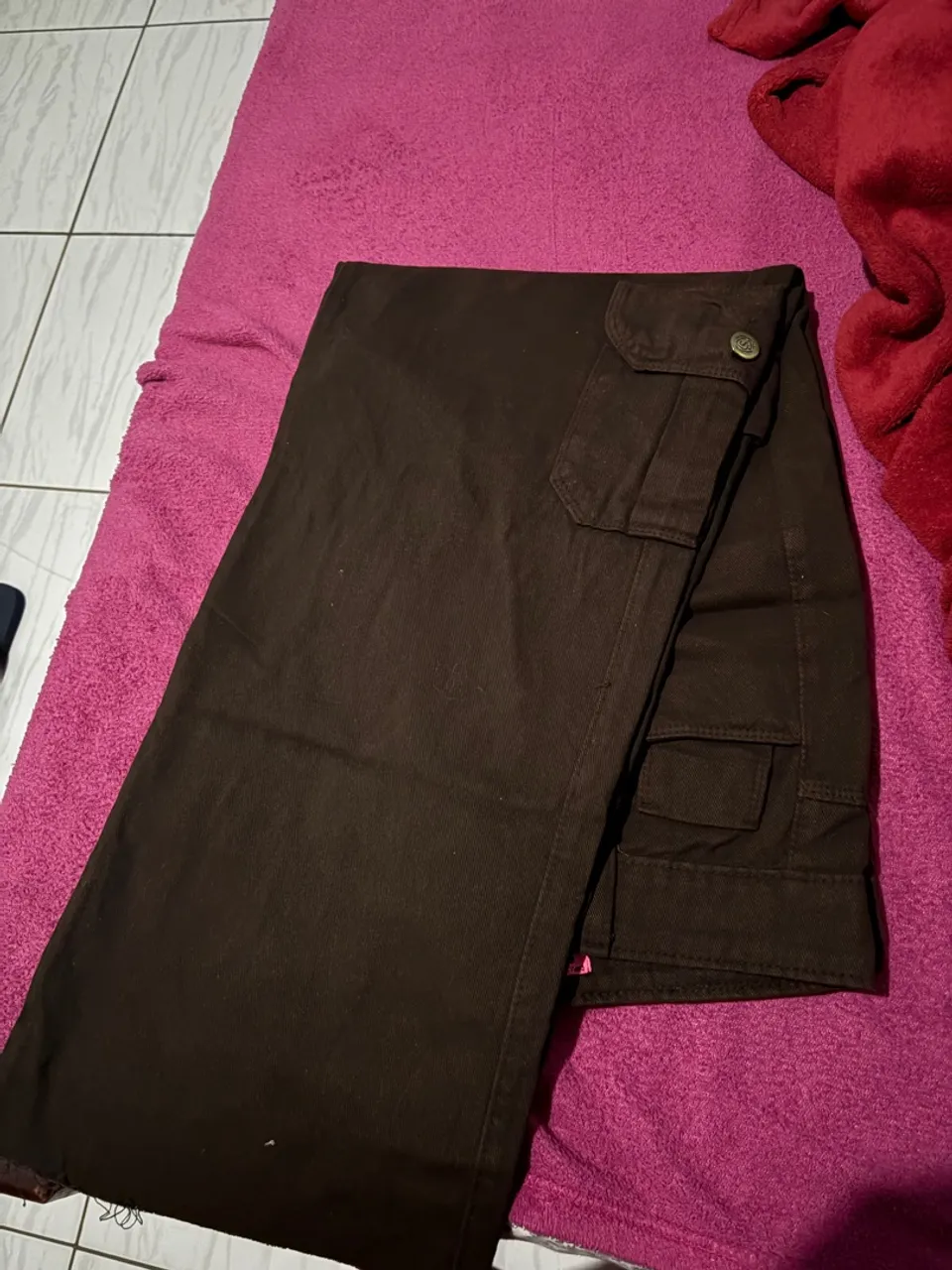 Calça Cargo Marrom, short jeans, calça Wilde leg preta