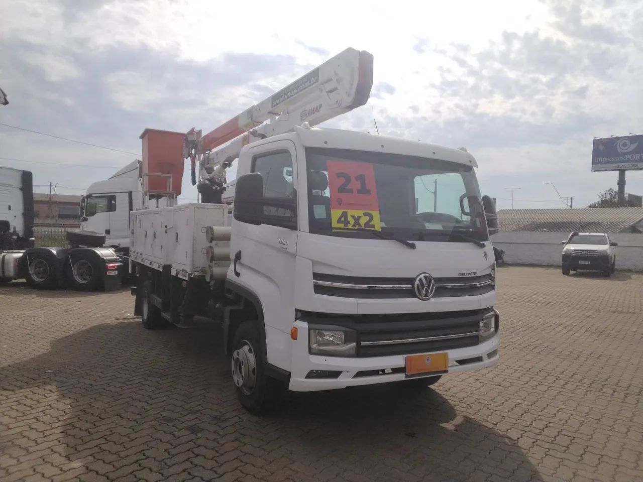 Volkswagen 11.180 Delivery 2p (diesel)(E5) 2020/2021 Vamos Seminovos São Leopoldo