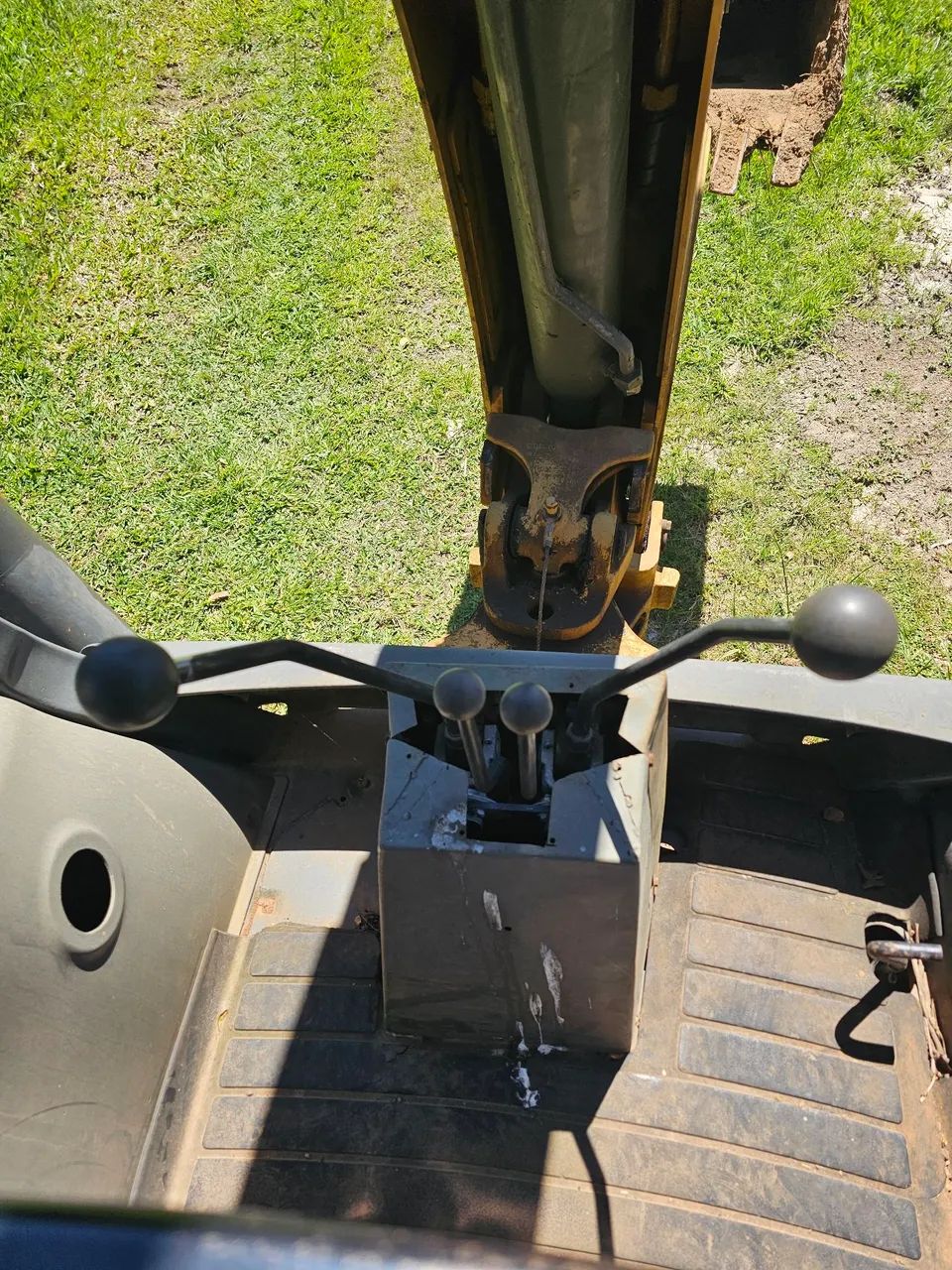 Retroescavadeira case 580N 2012 4x2 - Foto 3