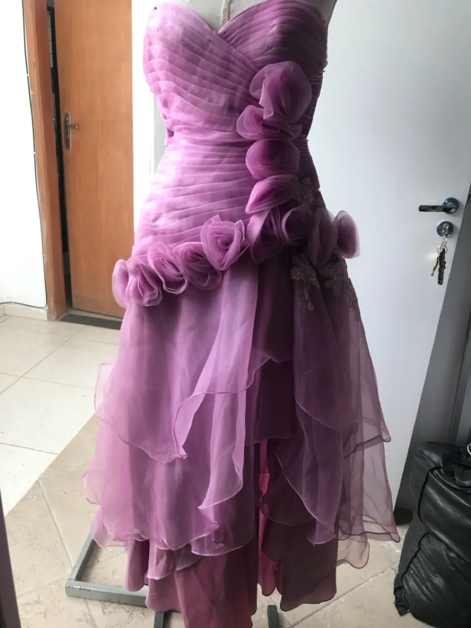 Vestido de Festa Lilás com Flores