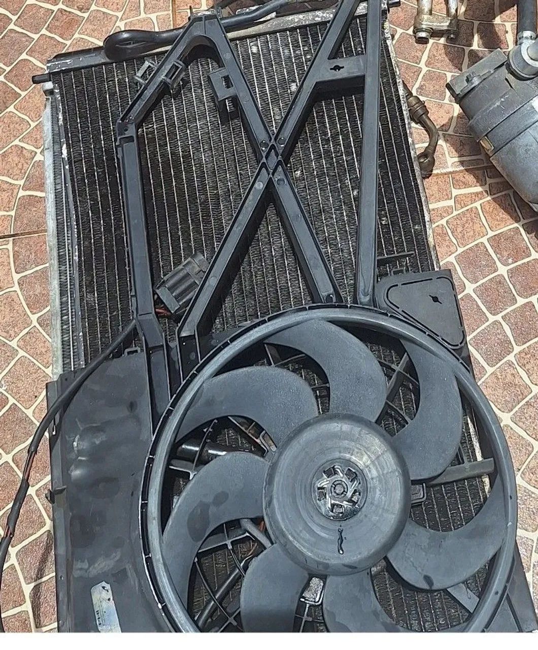 Kit radiador Vectra 98 com ar - Foto 2