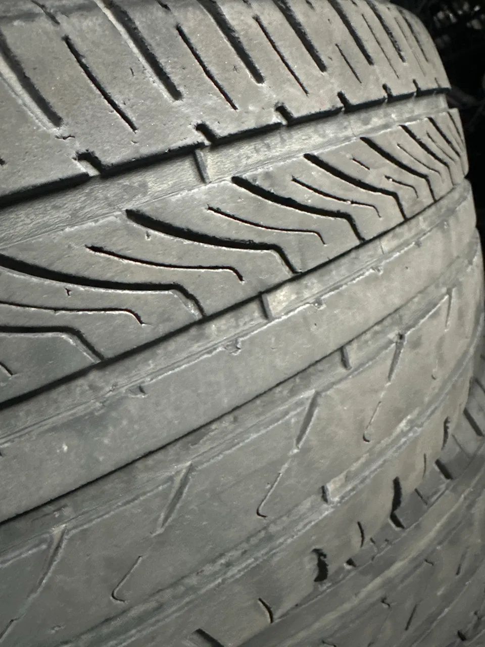 Jogo pneus 215/55r18 - Foto 2