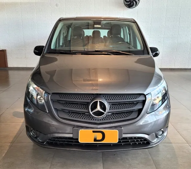MERCEDES-BENZ VITO 2.0 CGI FLEX TOURER 119 LUXO 8L MANUAL