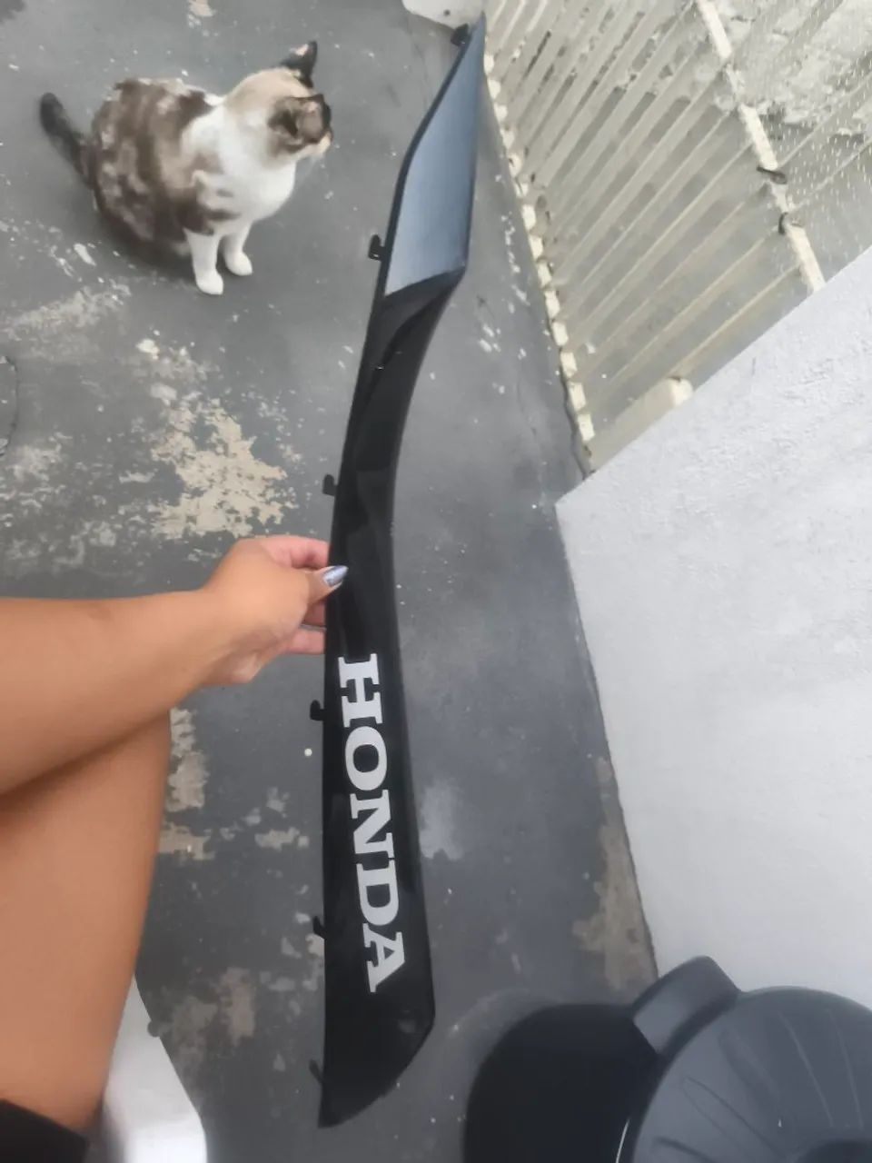 Tampa lateral direita Honda Eliete 150 22/22