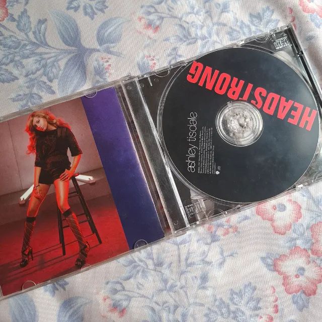 CD Headstrong (Ashley Tisdale) - Foto 2