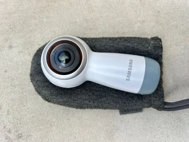 Câmera Samsung Gear 360 2017 